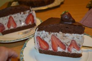 Stracciatella - Erdbeer - Schoko - Torte11