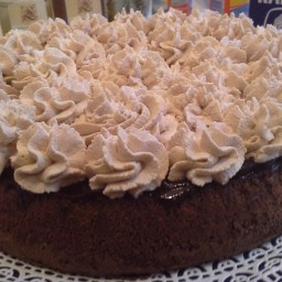 Herrentorte mit Preiselbeeren